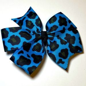 Pinup hair bows